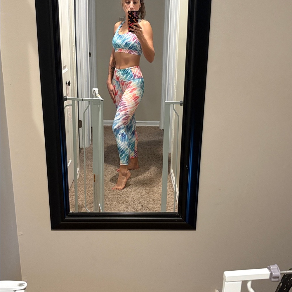 Athleta pride love set